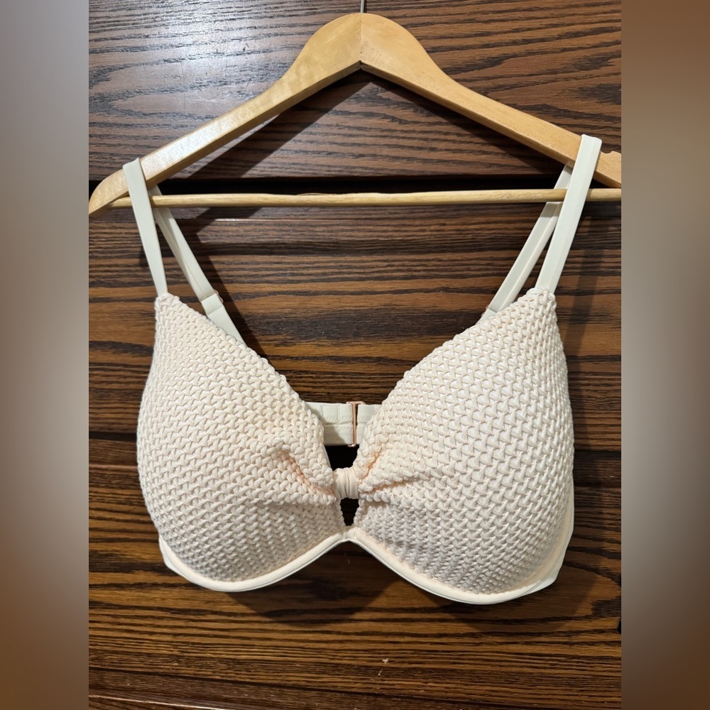 Shade & Shore 38DD bra textured cream fabric